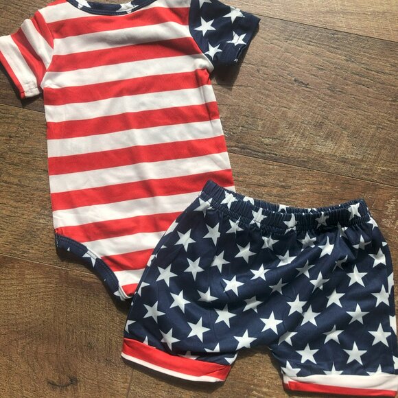 American flag stars and stripes Unisex outfit 2 piece set 9 - 12 months - Picture 2 of 3